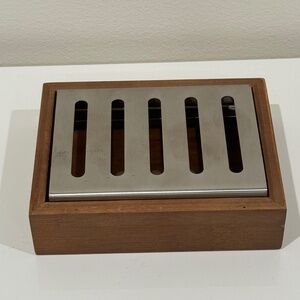 NEW - Crate & Barrel Dixon Bamboo Soap Dish